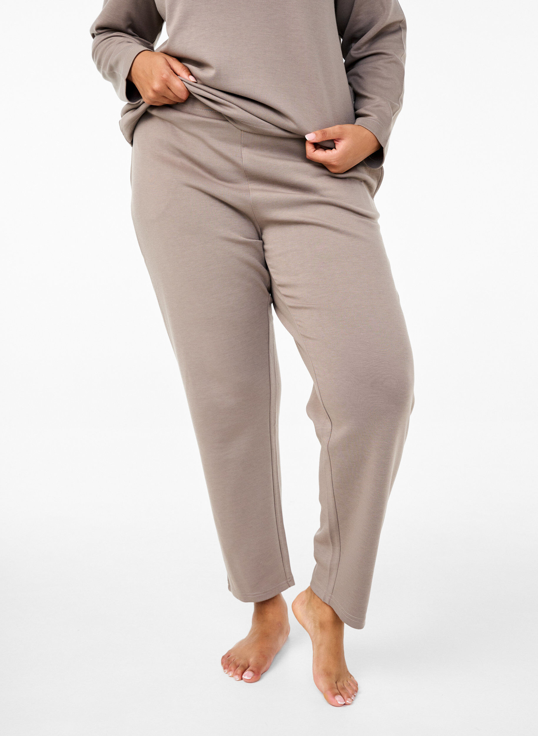 Zizzi Hose aus Modal-Mischung mit elastischem Bund, Beige, Model image number 2