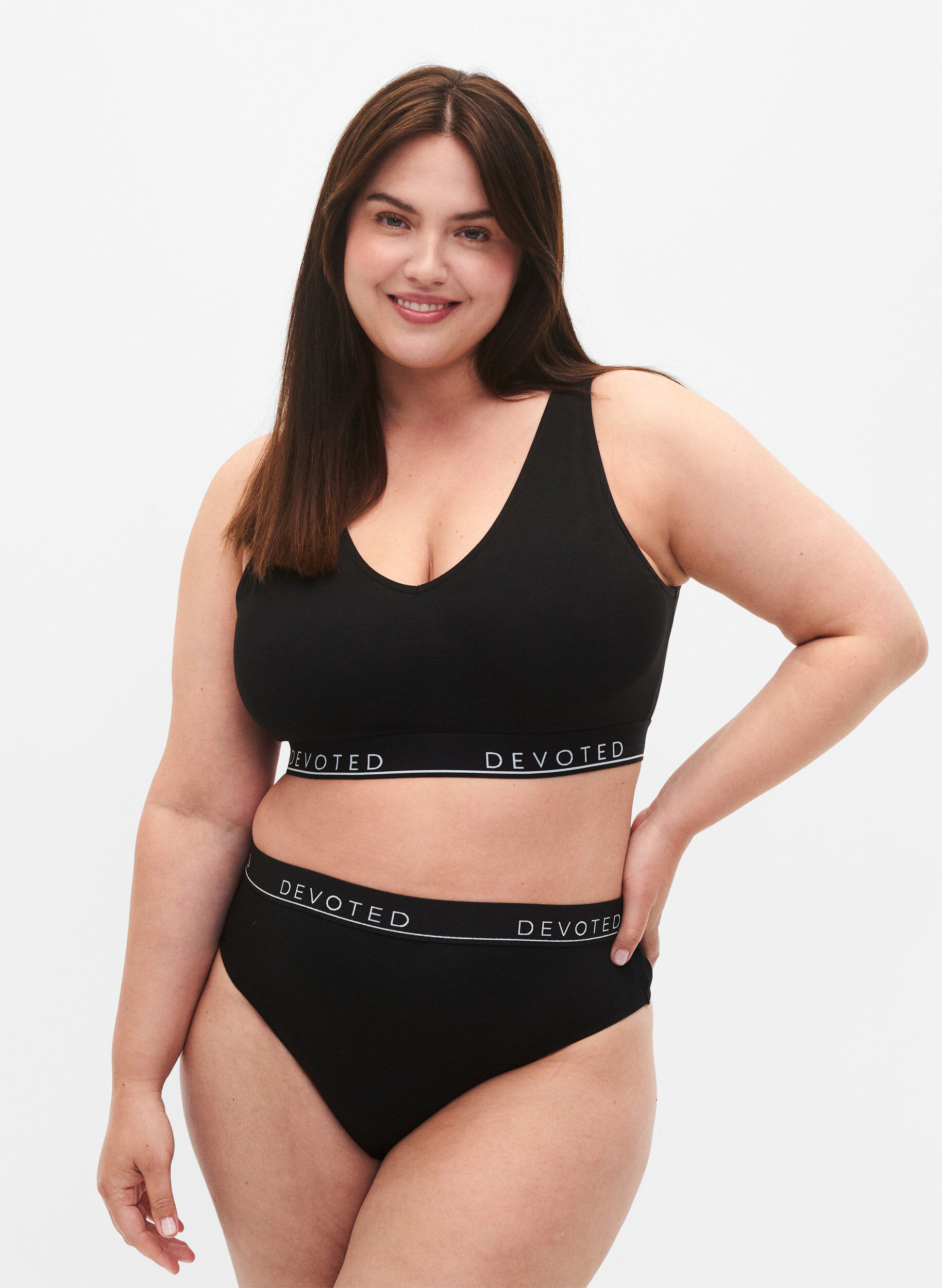 Zizzi Baumwoll-G-String mit regul&auml;rer Taille, Schwarz, Model image number 0