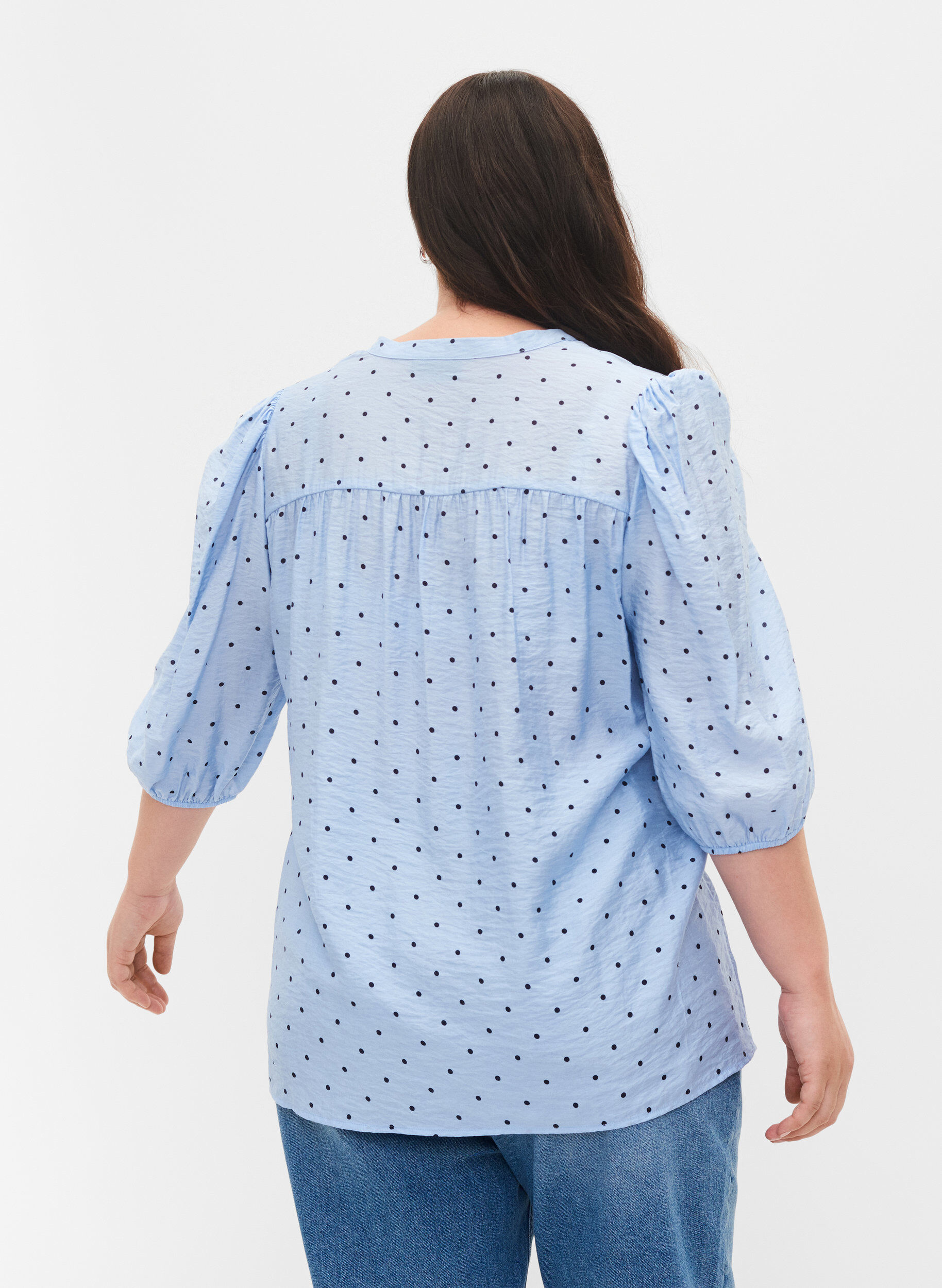 Zizzi Blouse &agrave; pois &agrave; manches 3/4 en viscose, Light Blue Dot, Model image number 1