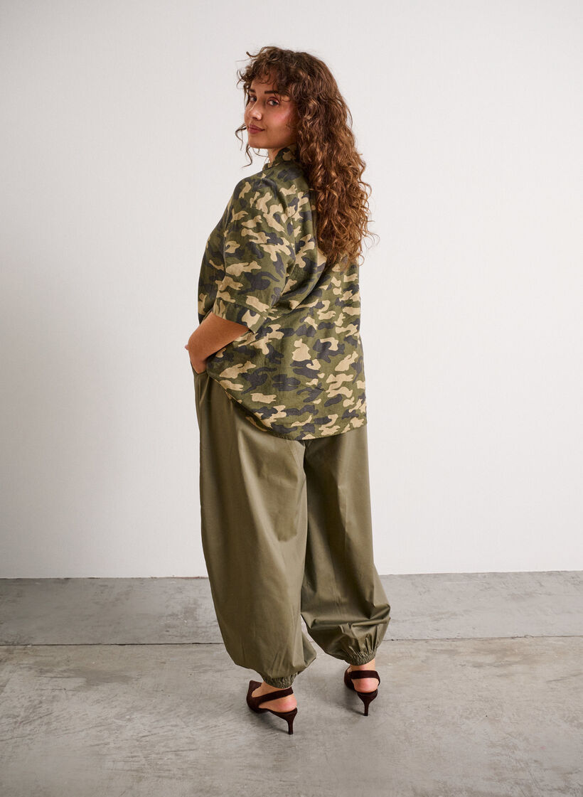 Ballonhose mit Taschen und elastischem Bund, Gr&uuml;n, Model image number 1