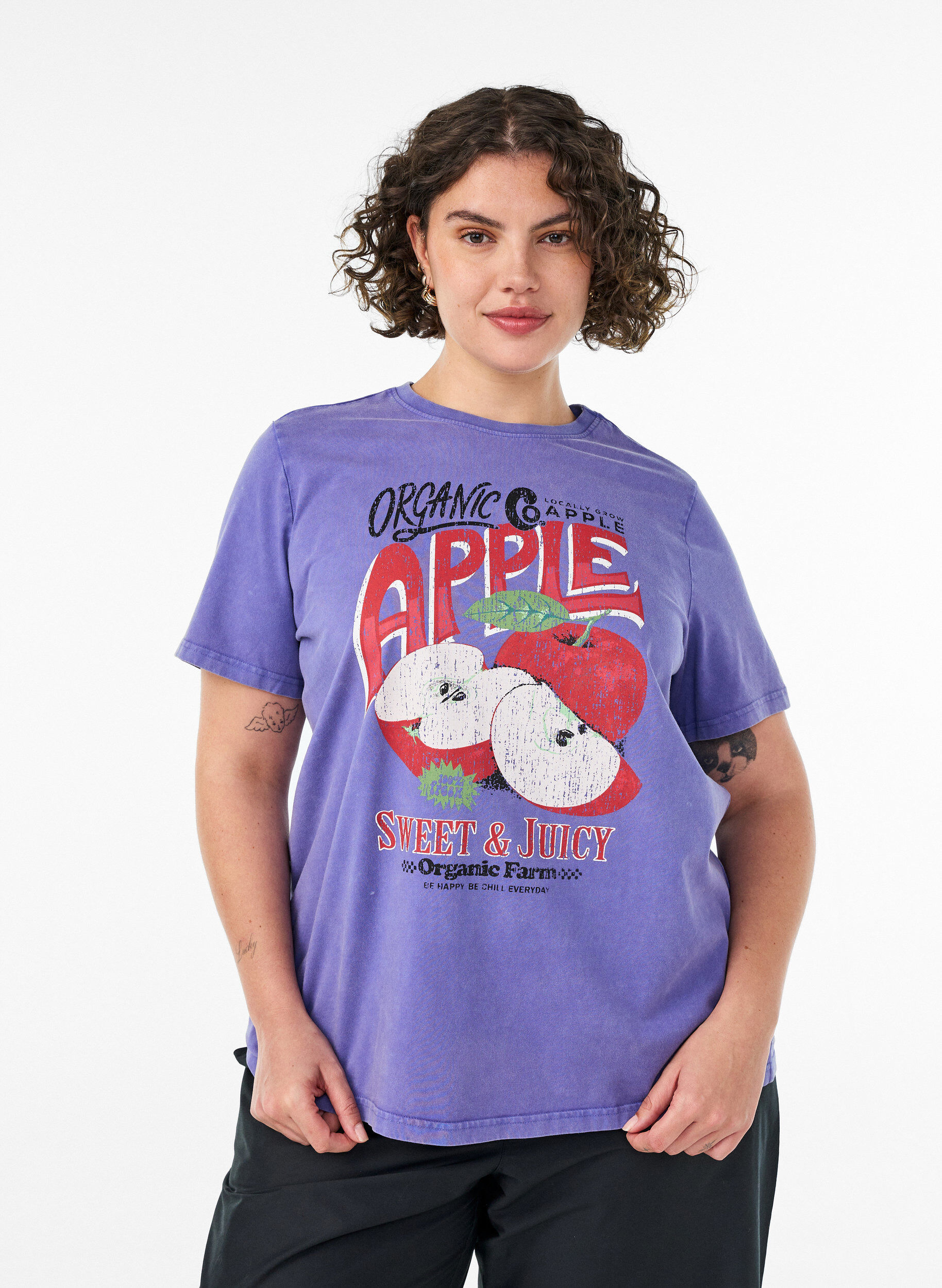 ZizziBaumwoll-T-Shirt mit Frontprint und gewaschener Optik, Lila, Model image number 0