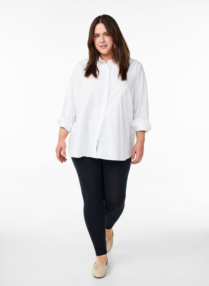 Basic-Leggings aus Viskose, Schwarz, Model