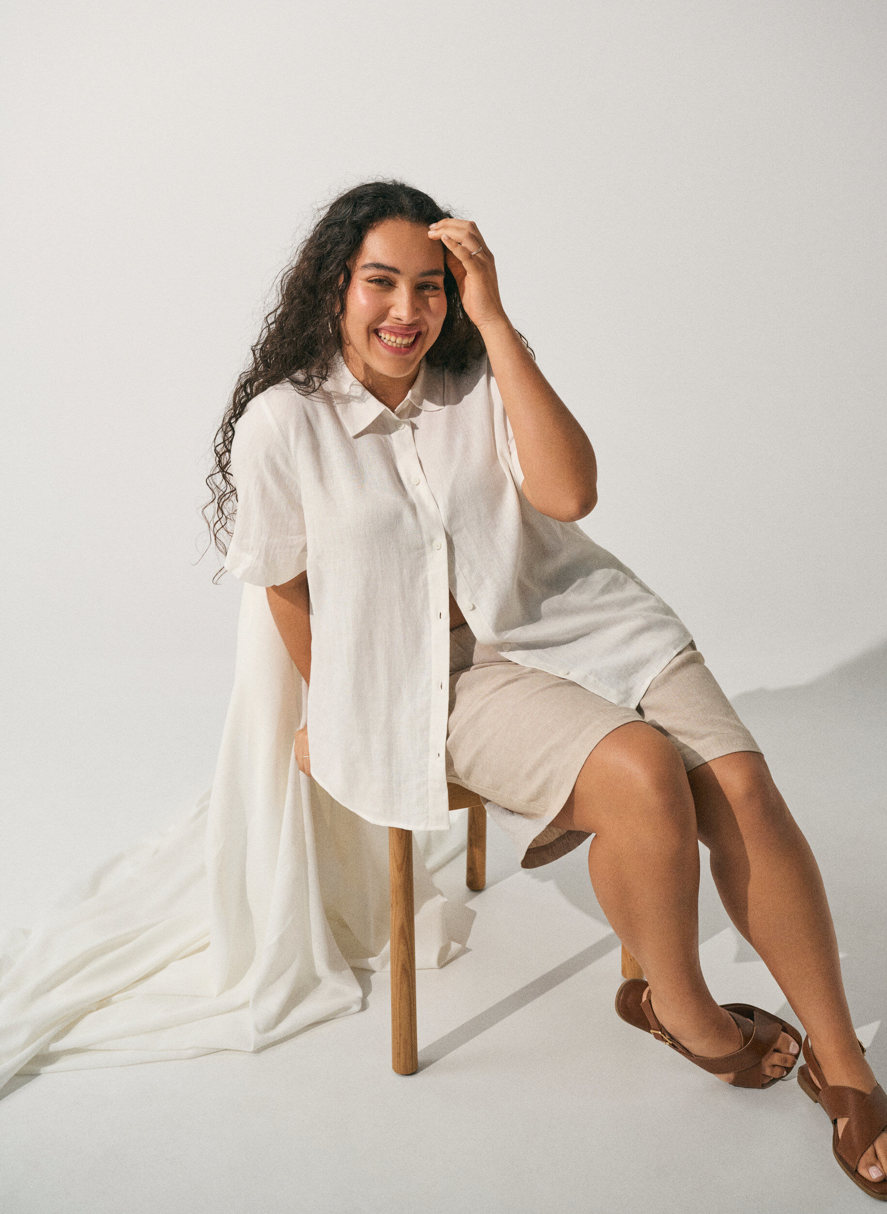 Zizzi Chemise &agrave; manches courtes en lin et viscose, Blanc, Image image number 0