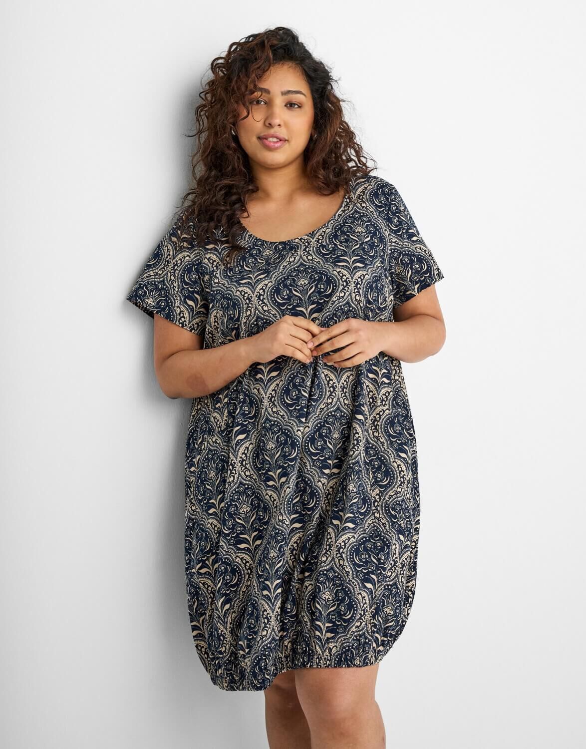 V&ecirc;tements d'&eacute;t&eacute; oranges